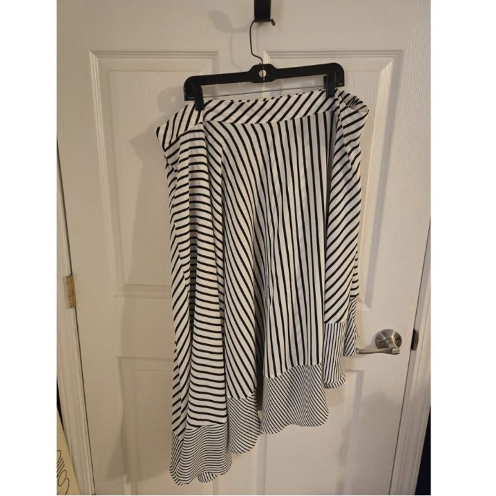 Lane Bryant asymmetrical skirt